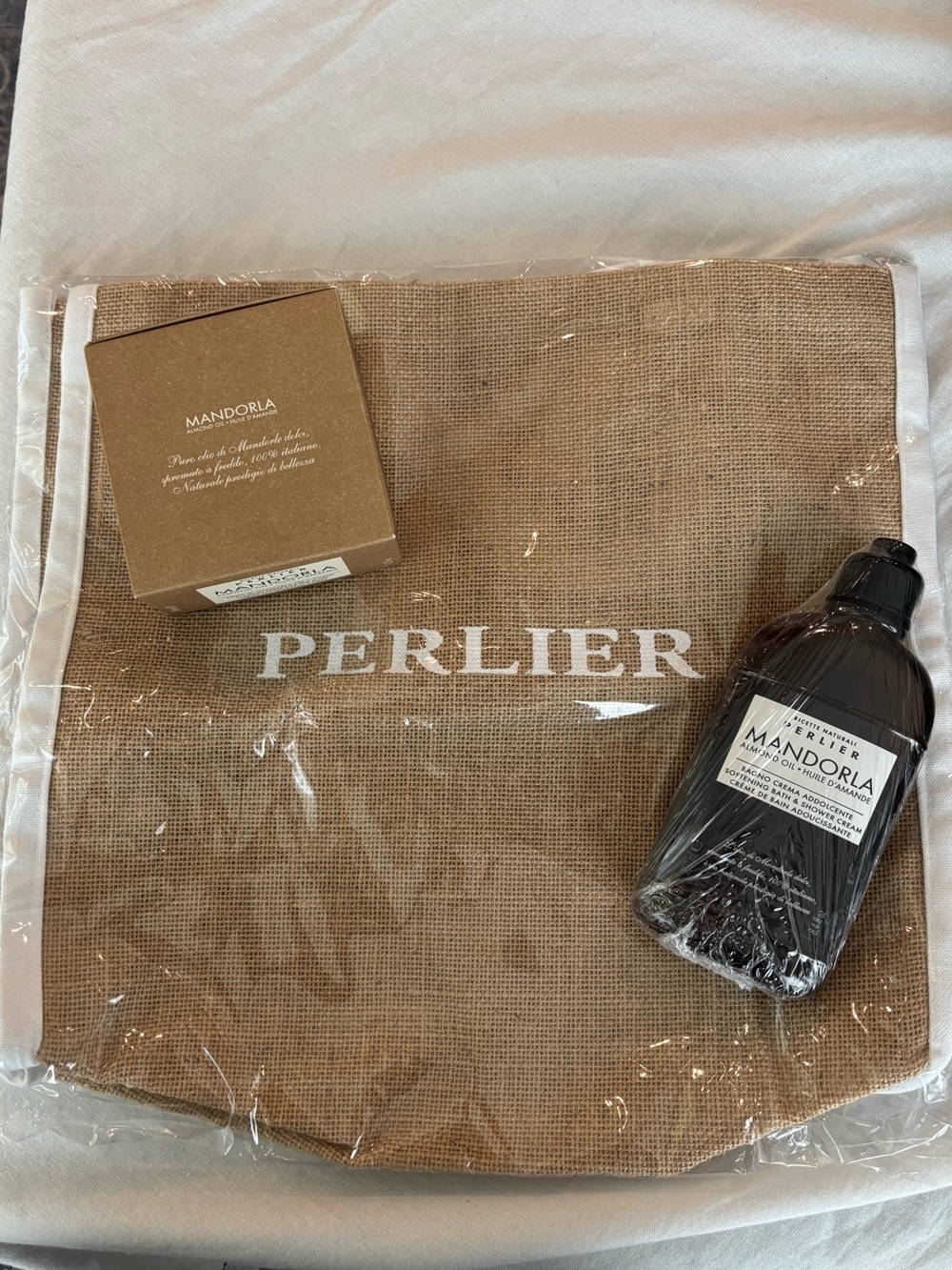 Perlier Mandorla Almond Oil Bath & Body Gift Set Tote Bag New Beauty Bundle